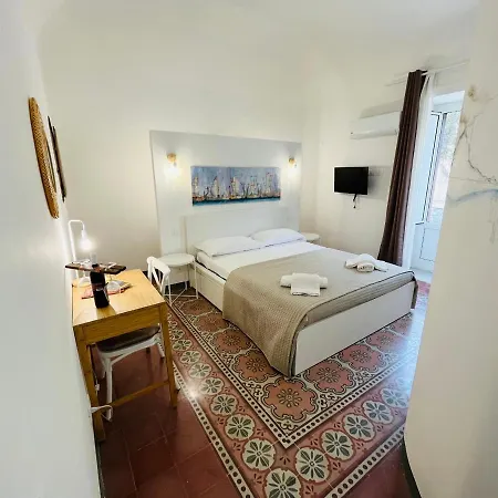 La Nave Di Ro Apartman *