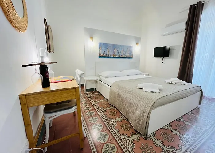 Apartman La Nave Di Ro Cefalù
