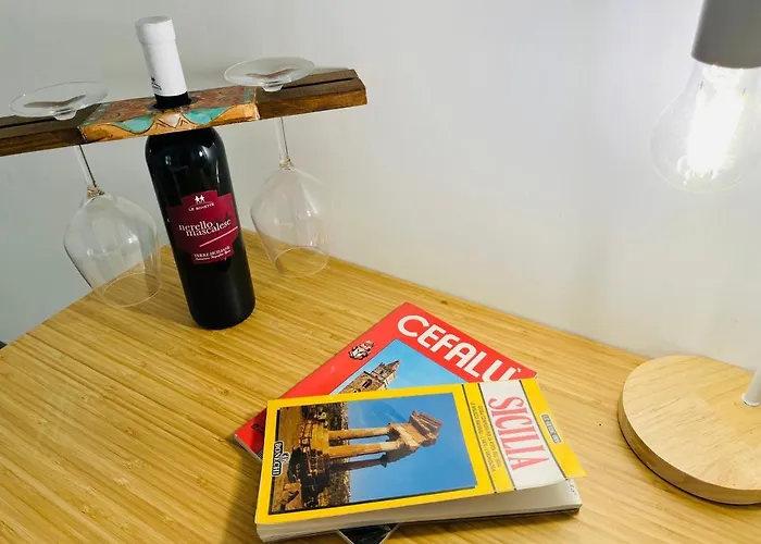 La Nave Di Ro * Cefalù